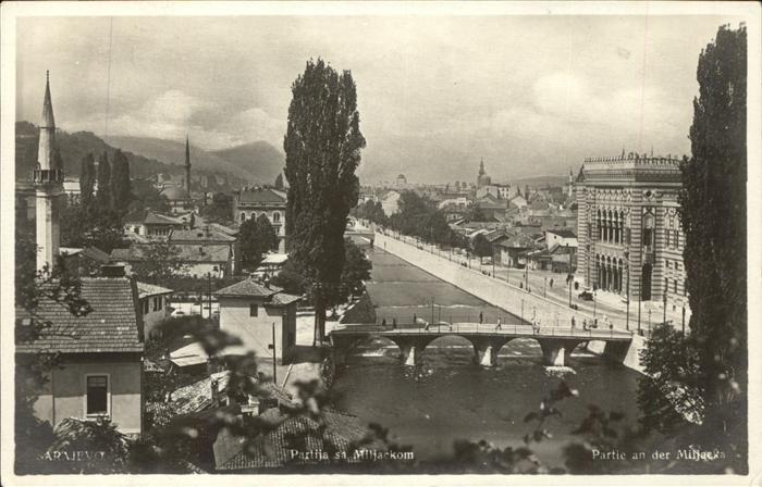 Sarajevo Partie an der Miljacka Teilansicht Bruecke