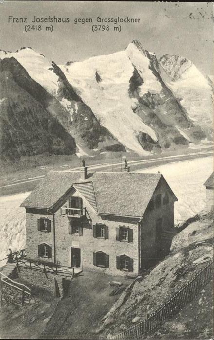 Heiligenblut Kaernten Franz_Josefshaus gegen Grossglockner Ho