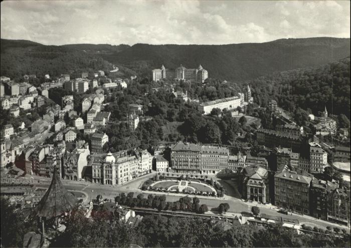 Karlovy Vary Leninplatz im Hintergrund Sanatorium Imperial
