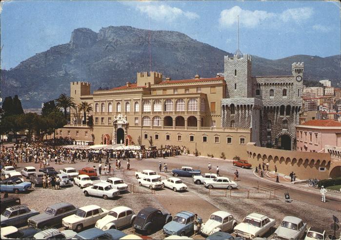 Monaco Place du Palais de S.A.S. le Prince de Monaco Releve de la Garde