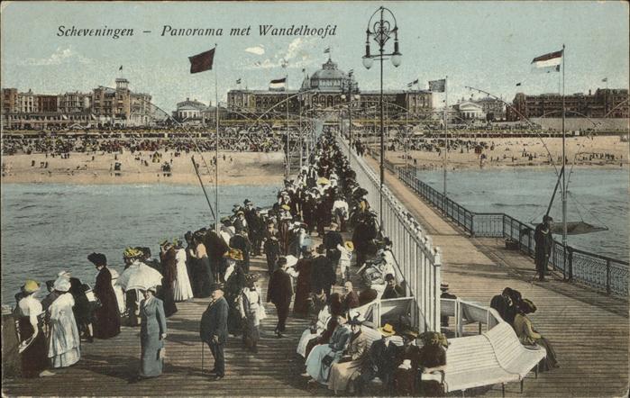 Scheveningen Panorama met Wandelhoofd Strand Brücke