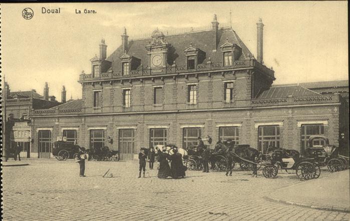 Douai 59 La Gare Pferdekutsche