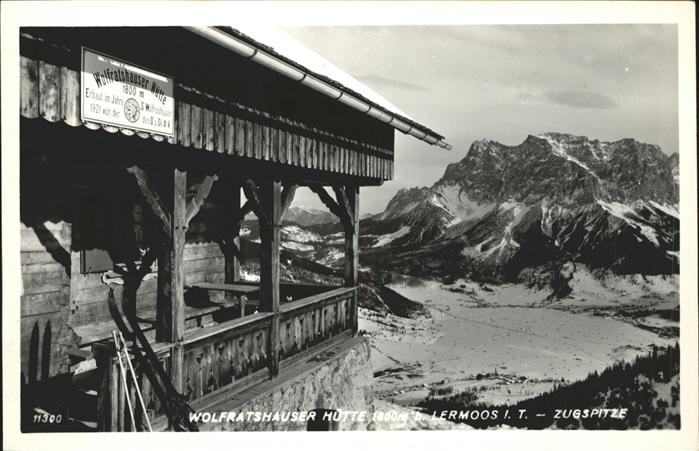 Lermoos Tirol Wolfratshauser Hütte mit Blick zur Zugs