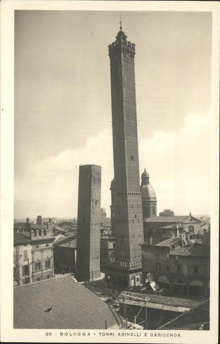 Bologna Torri Asinelli e Garisenda