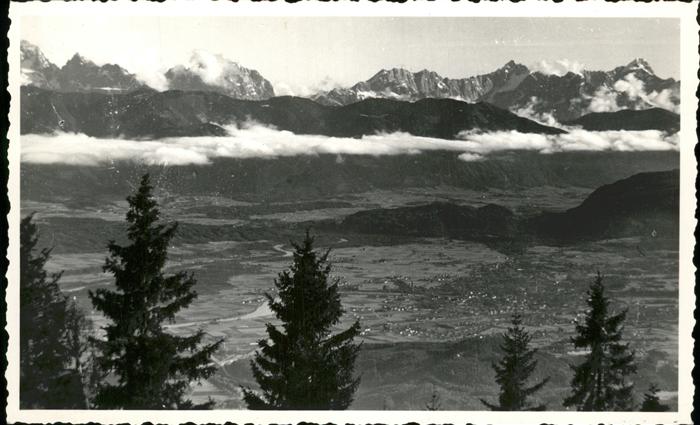 Villach Kaernten Panorama Blick von Kanzelhoehe Julische Alpen