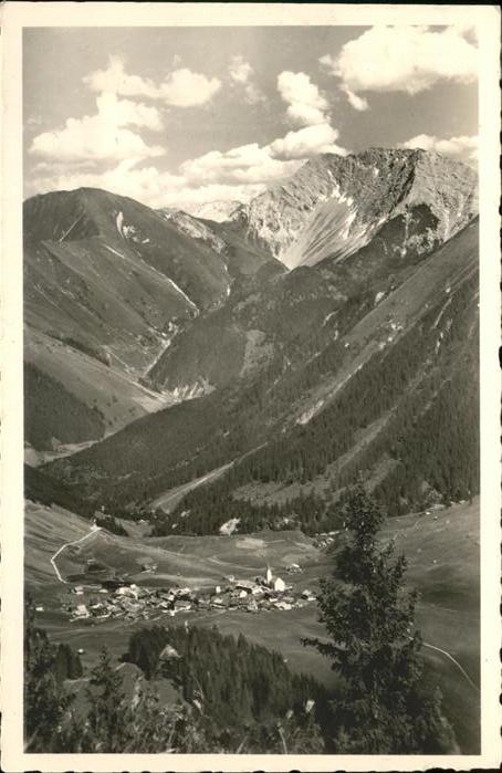 Berwang Tirol Blick vom Thaneller gegen Bleispitze und Gartnerwand Lechtaler Alp