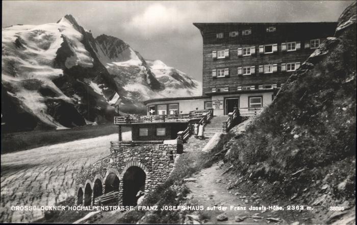 Heiligenblut Kaernten Grossglockner Hochalpenstrasse Franz Josefs Haus