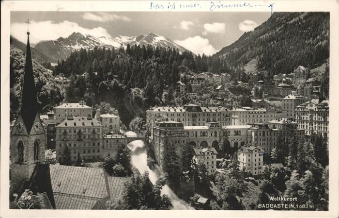 Bad Gastein Blick ueber die Stadt