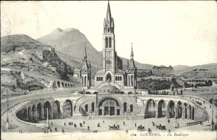 Lourdes Hautes Pyrenees La Basilique