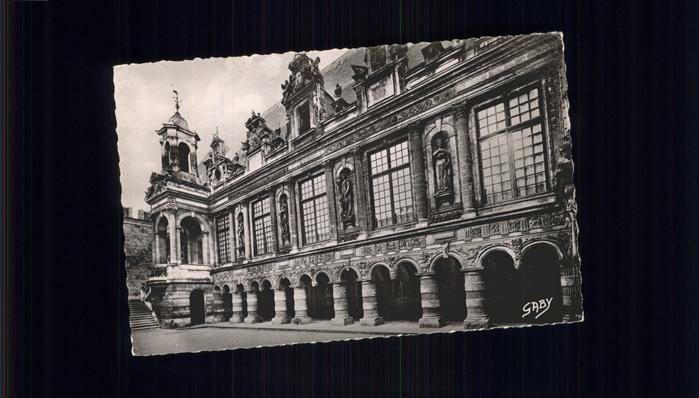 La Rochelle Charente-Maritime Hotel de Ville Cour interieure