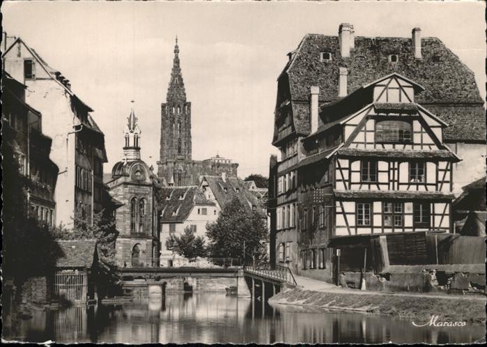 Strasbourg Alsace La Petite France cathedrale pont