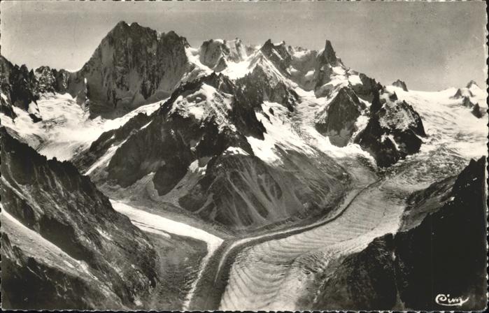 Chamonix Glacier de Talefre Grandes Jorasses Aig