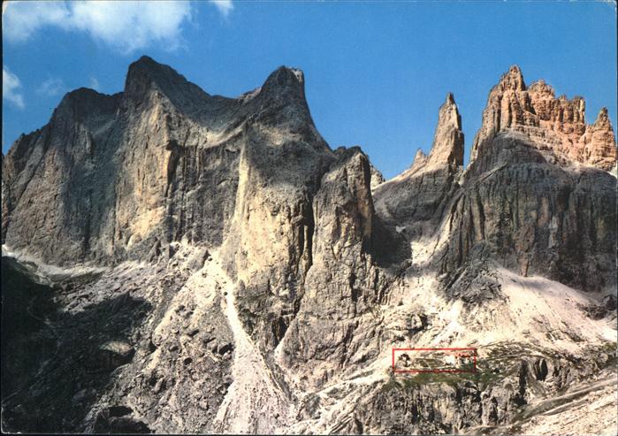 Dolomiti Catinaccio Rifugio del Vaiolet col Catinaccio e Torri del Vaiolet
