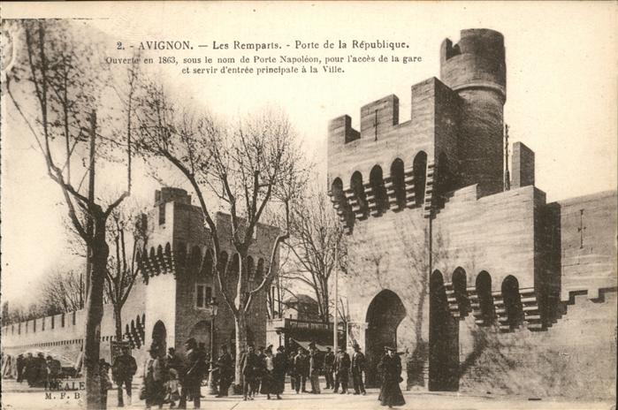 Avignon Vaucluse Les Remparts