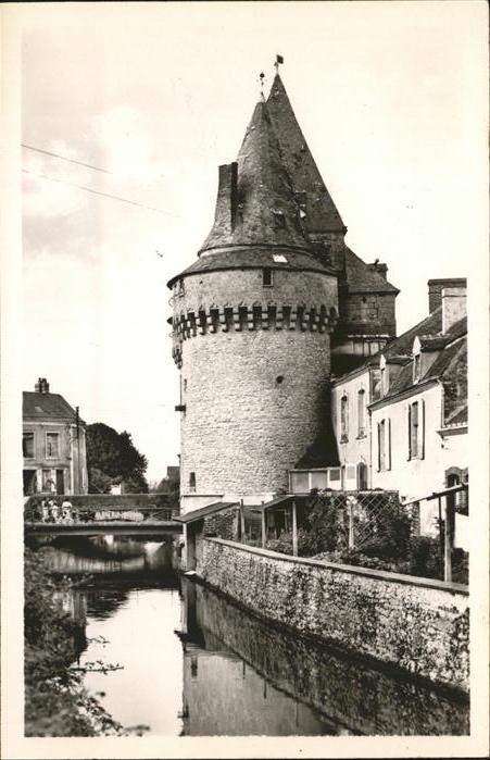 La Ferte-Bernard Porte de ville Les Canaux