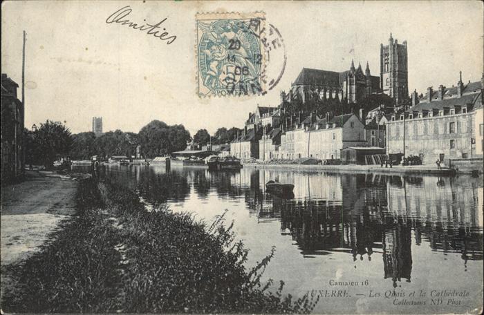 Auxerre les quais la Cathedrale