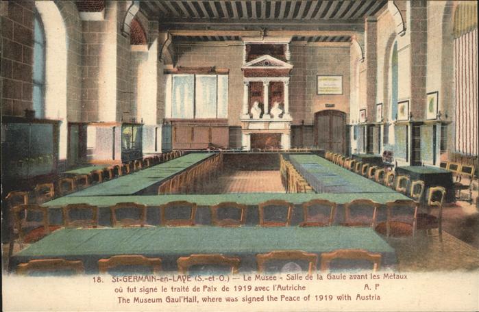 Saint-Germain-en-Laye Le Musee Salle de la Gaulle