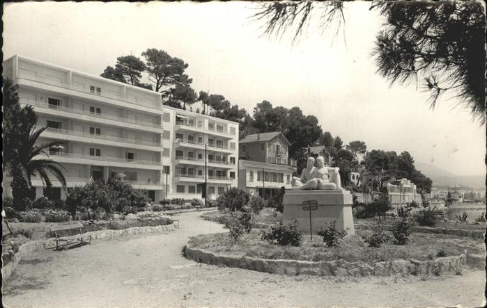 Bandol Route du bord de mer monument sculpture