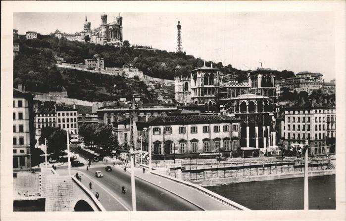 Lyon France Pont Tilsitt et Colline de Fourviere