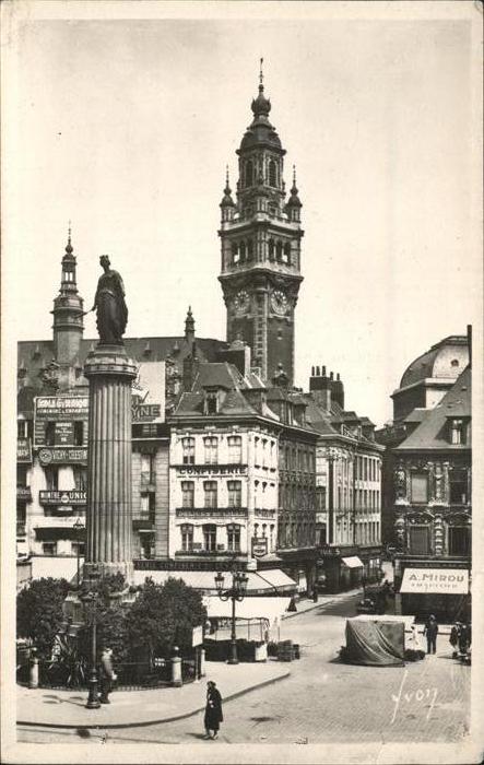 Lille Nord La Deesse et le beffroi de la bourse mo