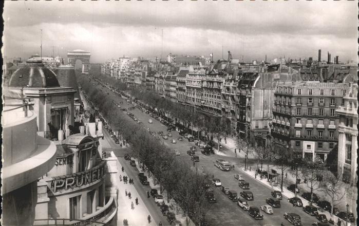Paris Avenue des Champs Elysees