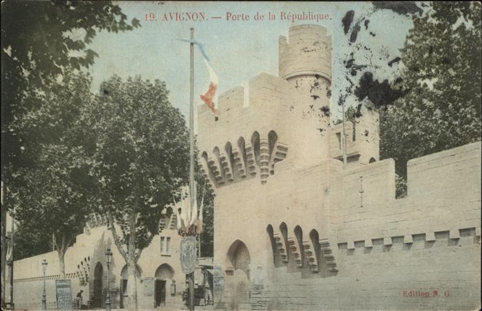 Avignon Vaucluse Porte de la Republique