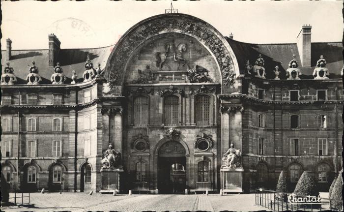 Paris Portail de l_Hotel des Invalides