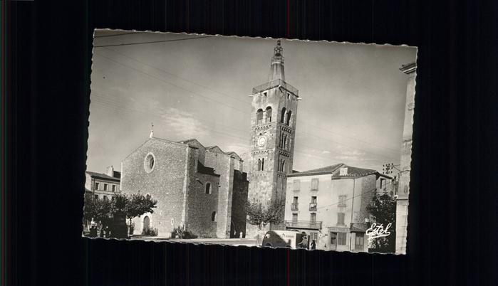 Prades Pyrenees-Orientales Place de l'Eglise