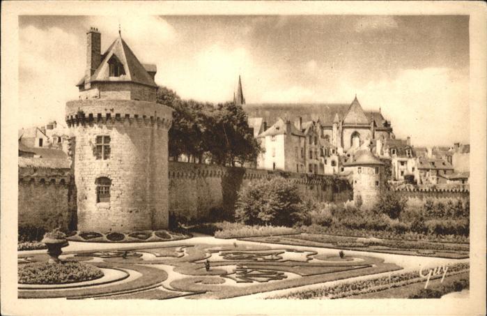 Vannes 56 Anciens Remparts Tour du Connetable et