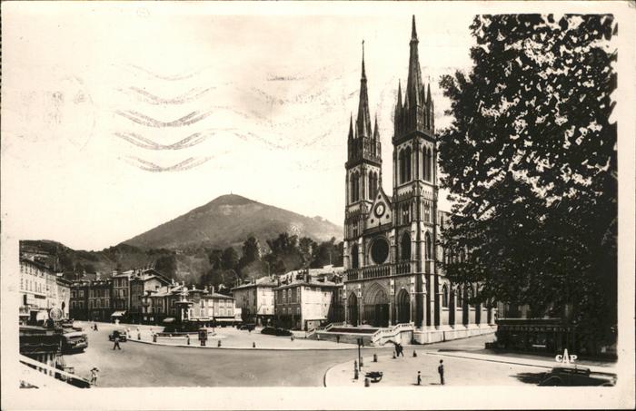 Voiron Eglise Place de la Republique Notre Dam