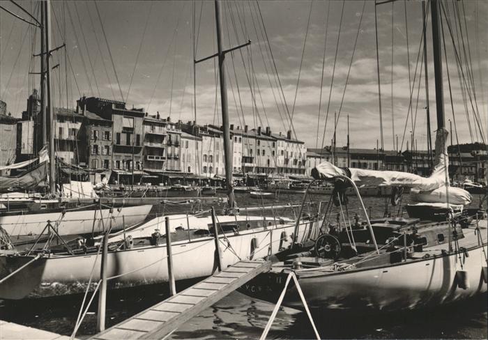 Saint-Tropez Var Yachts dans le Port