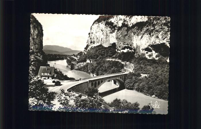 Aix-les-Bains Pont de la Balme pres du tunnel de la D