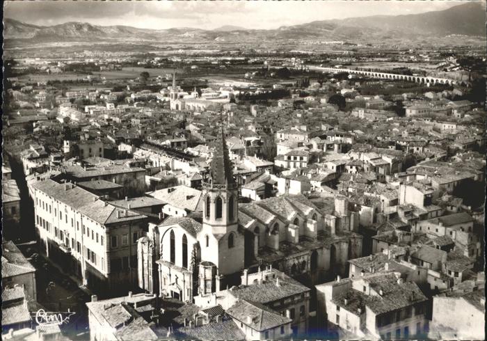 Carpentras Vue generale eglise