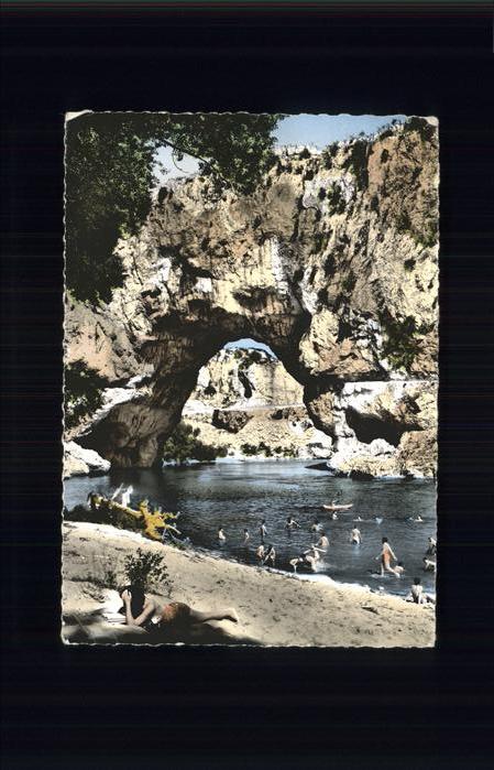 Saint-Remeze Les Gorges de l'Ardeche au Pont d_Arc