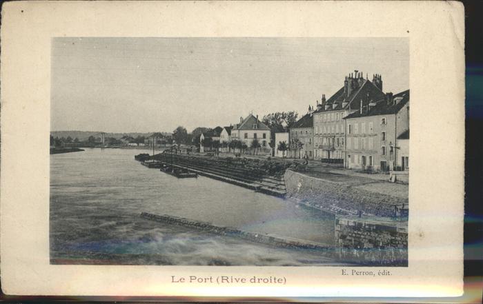 Le Port Rive droite