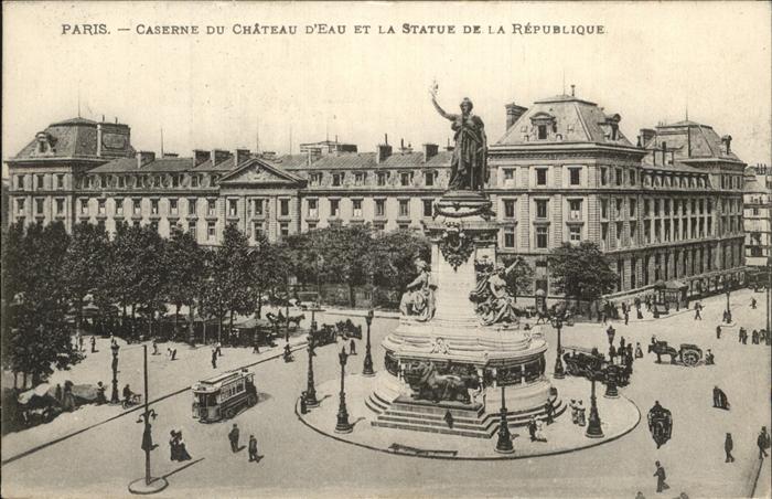 Paris Caserne du Chateau d_Eau et la Statue d