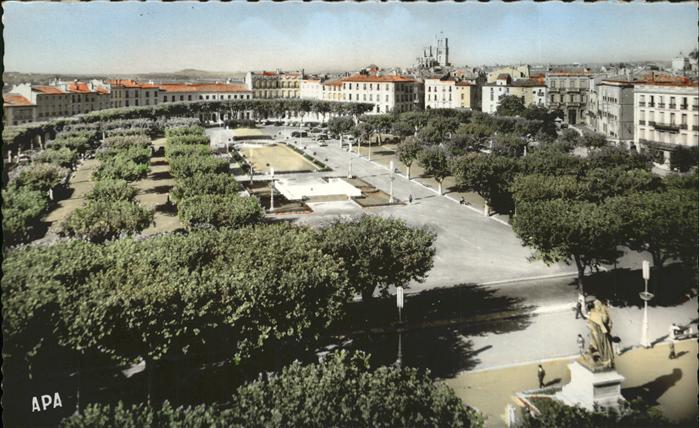 Beziers Place de la Citadelle monument statue