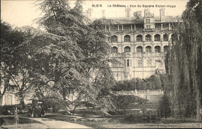 Blois 41 Le chateau parc vue du Square Victor Hu