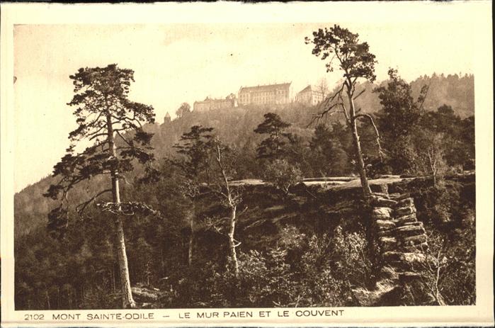 Barr Bas-Rhin Mont Sainte-Odile Mur Paien et le Couve