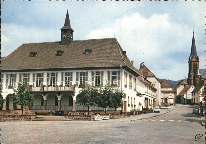 Lembach Bas Rhin Elsass La Mairie et l'Eglise