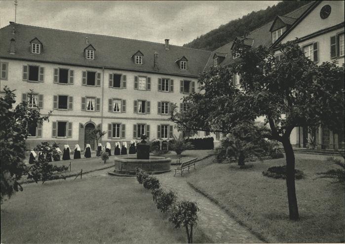 Oberbronn Bas Rhin Elsass Soeurs du couvent Kloster