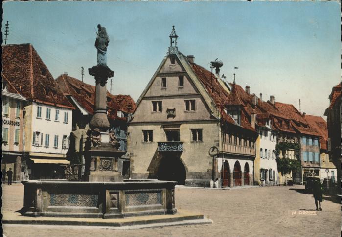 Obernai Bas Rhin Vieille fontaine et halle au ble