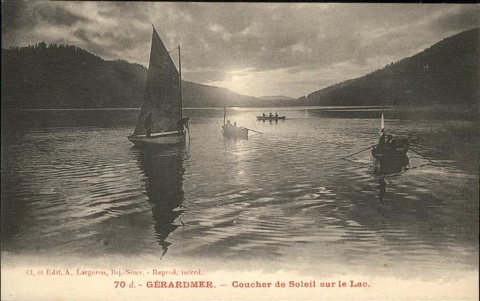Gerardmer Vosges Coucher de Soleil sur le lac bateau Son