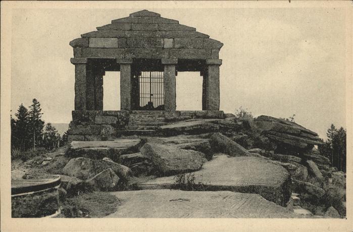 Grandfontaine Molsheim Tempel auf dem Gipfel des Donon