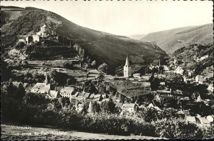 Vianden Vue prise du Petschesfeld