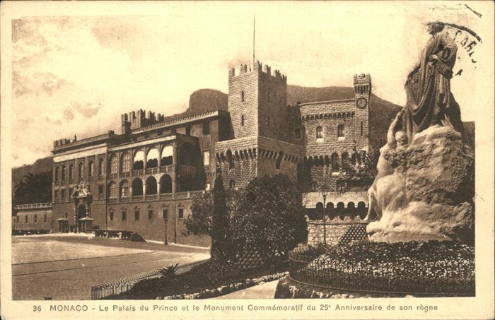 Monaco Le Palais du Prince et le Monument Commemoratif