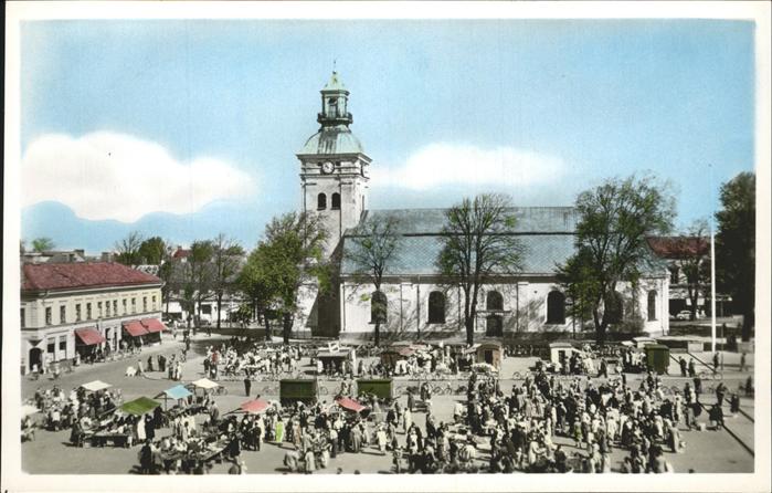 Varberg Kyrkan och torget