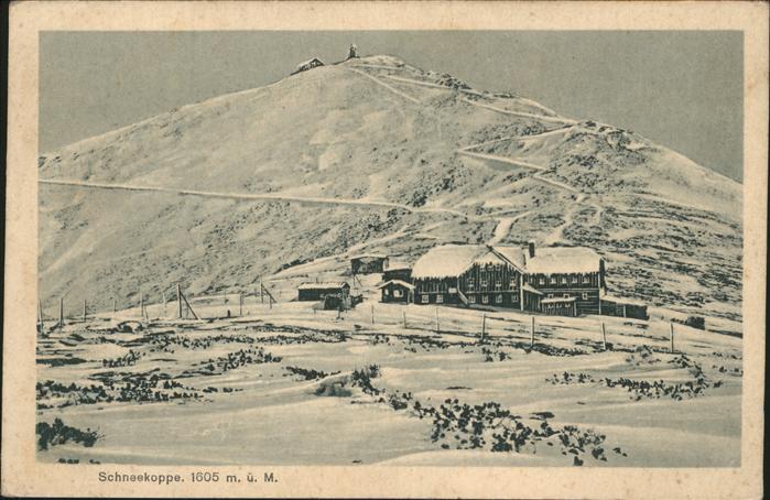 Schneekoppe Snezka Riesengebirge im Winter Berghaus