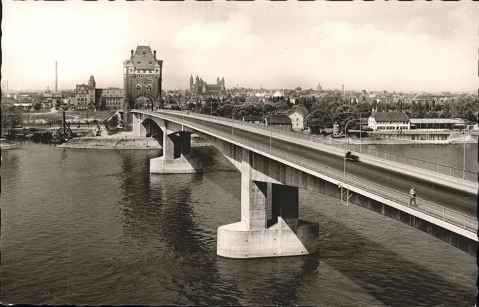 Bruecken Bauwerke Worms am Rhein Nibelungenbrücke