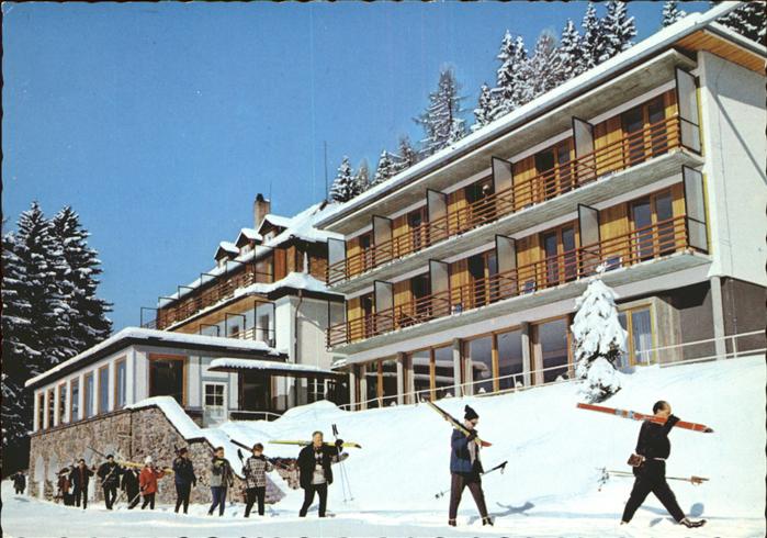 Sattendorf Berghotel Kanzelhoehe Wintersportplatz
